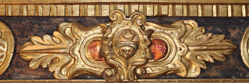 Lo stemma dei Tasso nella predella della Pala d'Altare